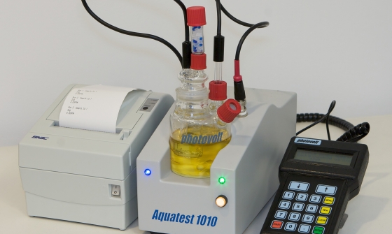 Aquatest 100 with Glasswhere and Reagent Kit Full Size